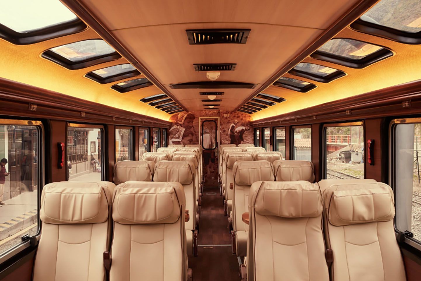 Normal Touristic Train so confortable from Ollantaytambo to Aguas Calientes.